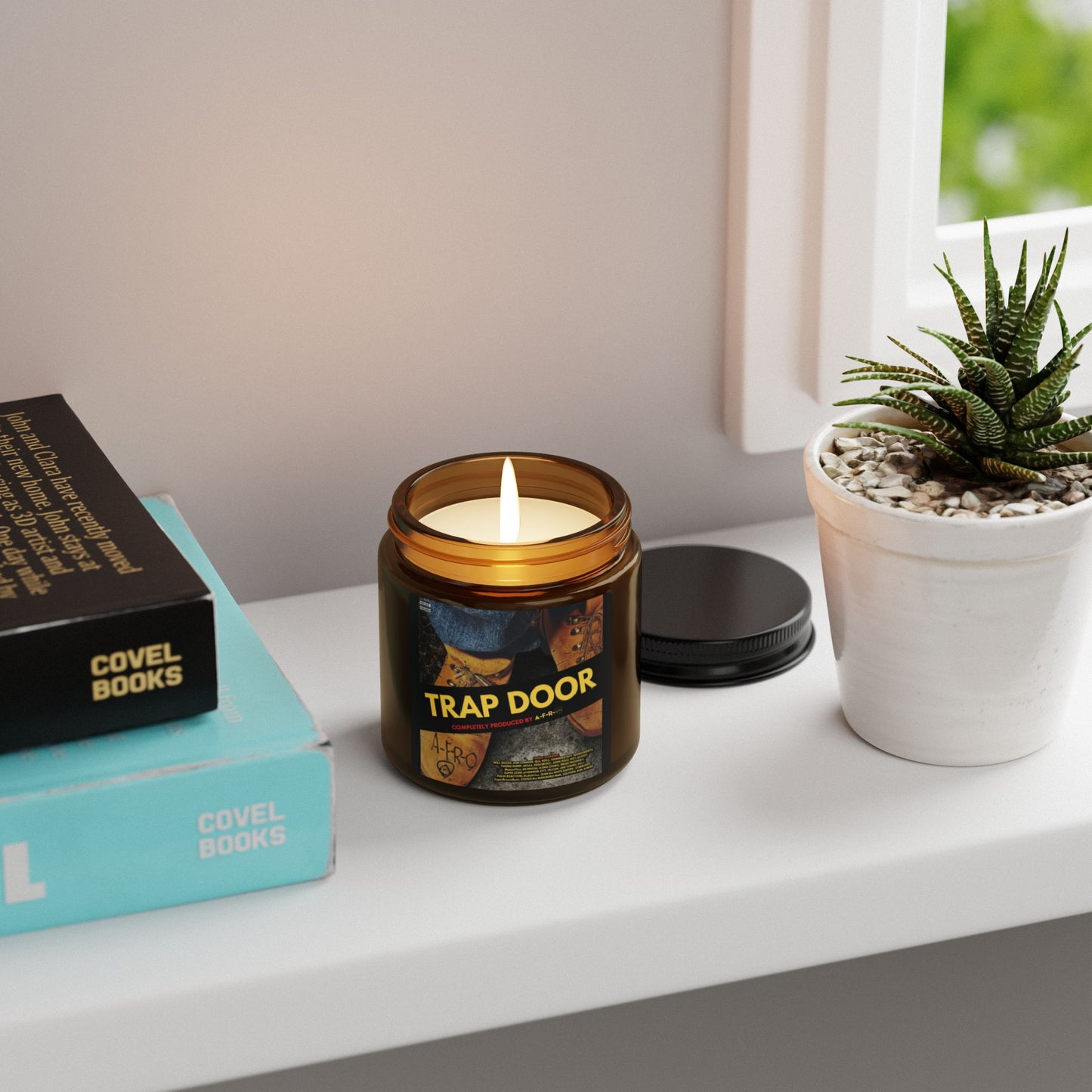 TRAP DOOR - Scented Candle